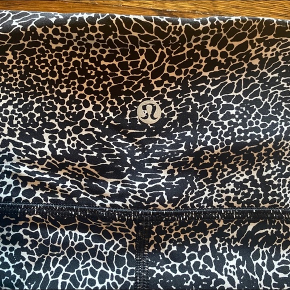 NWOT Lululemon Wunder Under Leggings - Picture 5 of 7